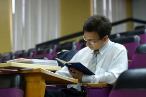 Диссертация на заказ: достижение научной высоты без лишних трудностей