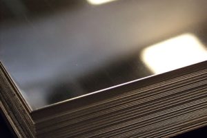 Все, что нужно знать о нержавеющем листе: свойства, применение и области использования